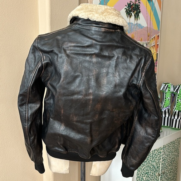 VON DUTCH Leather Pilot Bomber Jacket - Picture 9 of 14